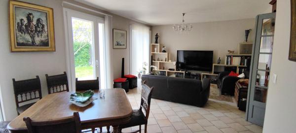 Maison Familiale de 141m², 5 chambres dans résidence prisée