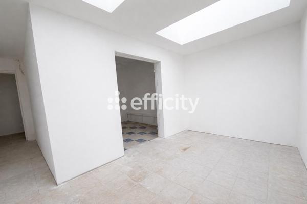 Local Commercial 2 pièces - 54 m²