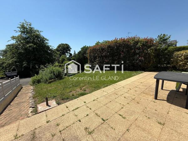 Maison avec sous-sol sur beau terrain arboré