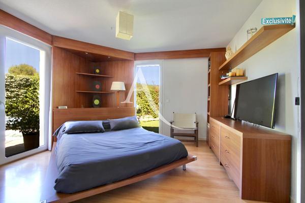 RARE SUR LATTES PORT-ARIANE - MAISON DE PLAIN-PIED - 6 PIÈCES - 140 M2 - 4 CHB - GARAGE - JARDIN 540 M2 ENVIRON