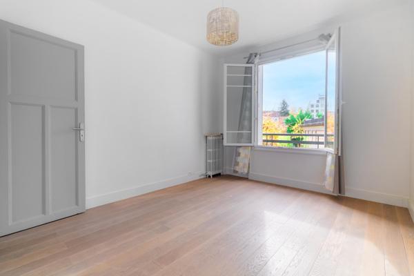 Viroflay RG - Immeuble 1930 sécurisé