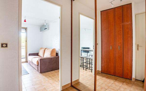Appartement à louer    1 pièce • 28,13 m2 Mandelieu-la-Napoule