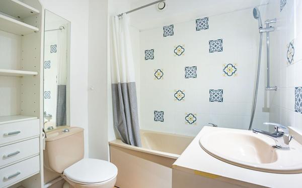 Appartement à louer    1 pièce • 28,13 m2 Mandelieu-la-Napoule