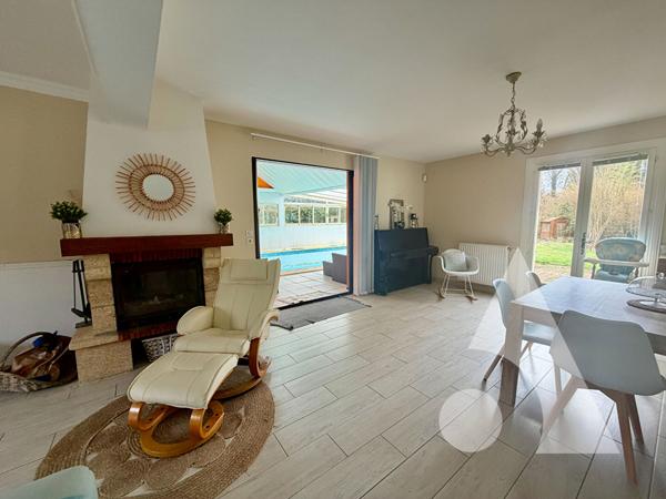 Maison 6 pièces 237.5 m2