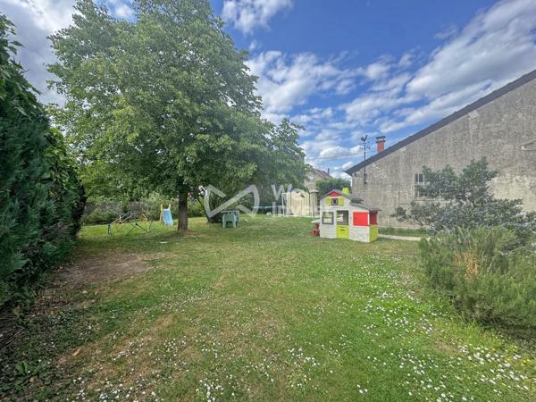 ✨ Maison 110 m2 avec panneaux solaires & grand garage – Mouroux ✨