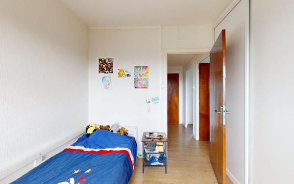 Appartement à vendre    4 pièces •  Jassans-Riottier