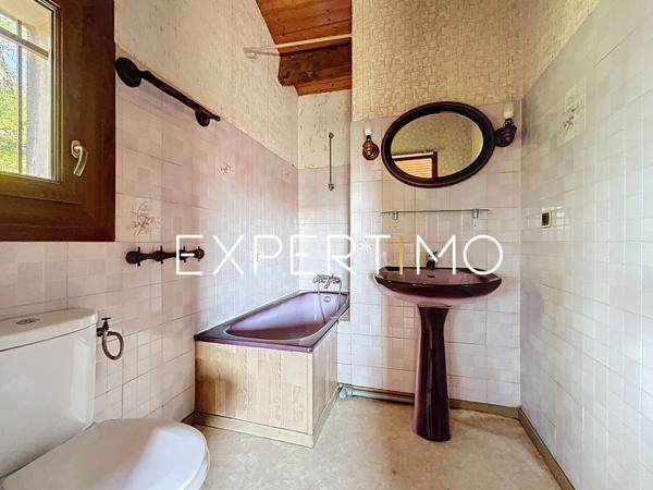 Montgiscard (31450) Montgiscard, maison 5 pièces 110 m2 env. avec sous-sol complet et annexe sise sur une parcelle de 1380m2.