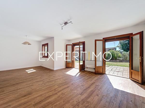 Montgiscard (31450) Montgiscard, maison 5 pièces 110 m2 env. avec sous-sol complet et annexe sise sur une parcelle de 1380m2.