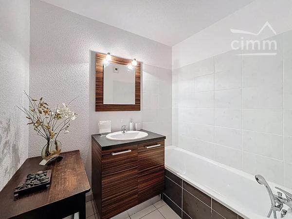Bien immobilier mixte lieu de vie ou professionnel une visite s’impose...