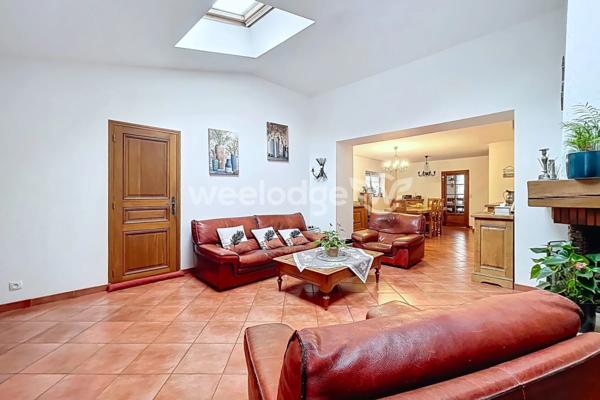 Maison à vendre 6 pièces de 136,58 m² à Éragny