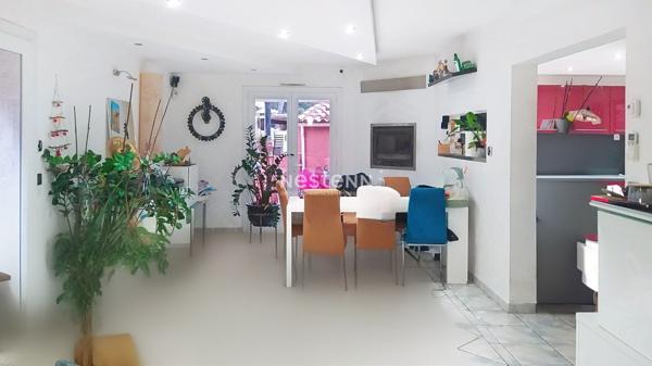 Villa 3 faces avec piscine à St André sur une parcelle de 439m²