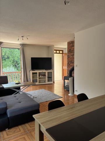 Maison Plain pied 4 pièces sur demi sous sol AURILLAC (15000