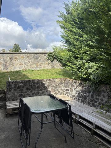 Maison Plain pied 4 pièces sur demi sous sol AURILLAC (15000