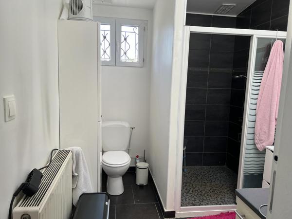 Appartement T3 de standing de 115 m² en plain pied avec terrasse et jardin privatif