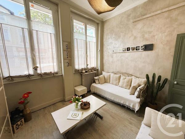 Appartement Local à vendre  4 pièces - 72,87 m2 ST FONS - 69