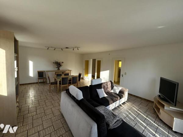 Spacieuse maison familiale avec sous-sol complet