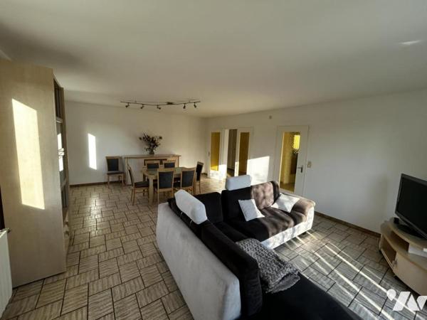 Spacieuse maison familiale avec sous-sol complet