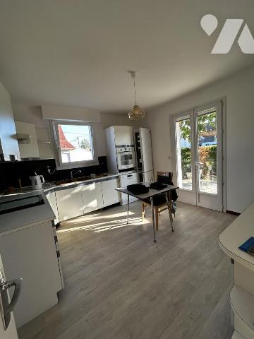 Spacieuse maison familiale avec sous-sol complet