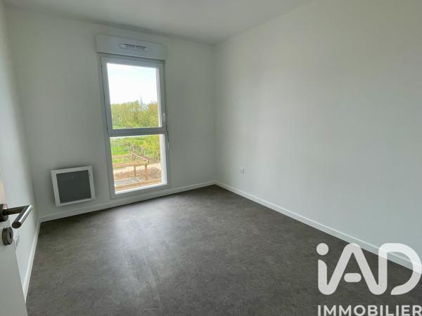 Location appartement 3 pièces 63 m² Montlouis-sur-Loire