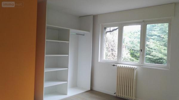 Maison à louer à Loudéac dans les Côtes-d'Armor (22600), ref : 22110-L358