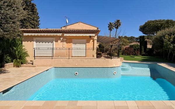 Maison à vendre    6 pièces • 146 m2 Fréjus