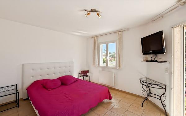 Maison à vendre    6 pièces • 146 m2 Fréjus