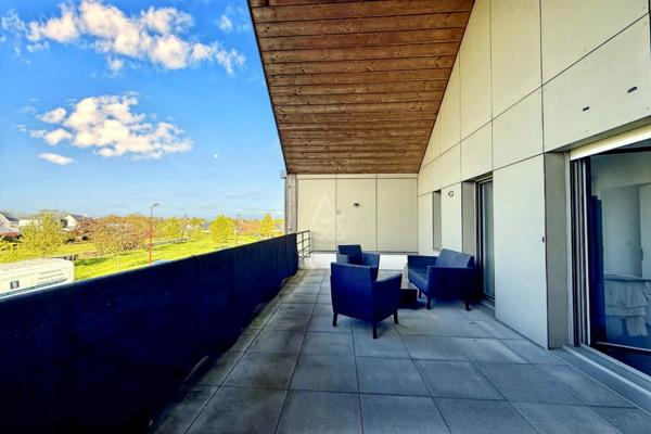 Maison T4 familiale récente de 2018, idéal premier achat , résidence principale ou investissement, salon de 37 m2 exposition Sud,3 chambres à Saint Gilles ouest de Rennes