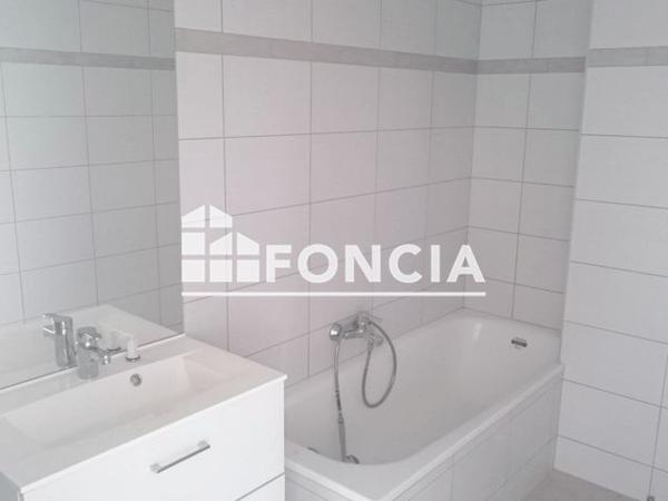 Location Appartement 3 pièces 73.1 m² - 66 RUE MANGIN St-avold 57500