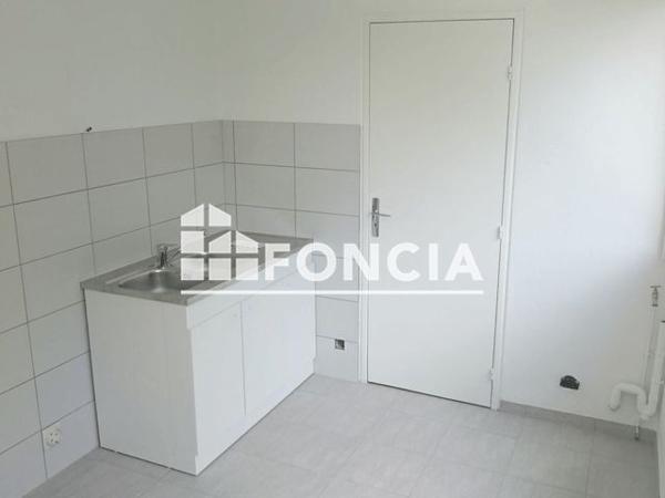 Location Appartement 3 pièces 73.1 m² - 66 RUE MANGIN St-avold 57500