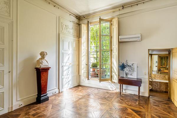 Appartement Paris 7 e - SAINT THOMAS D'AQUIN