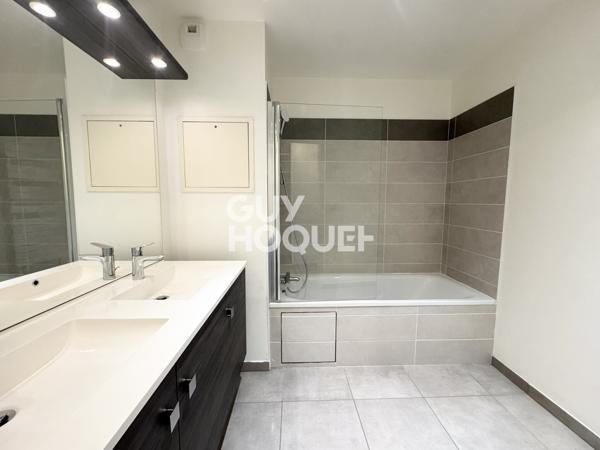 APPARTEMENT À LOUER DE 3 PIÈCES DE 75,80 M²