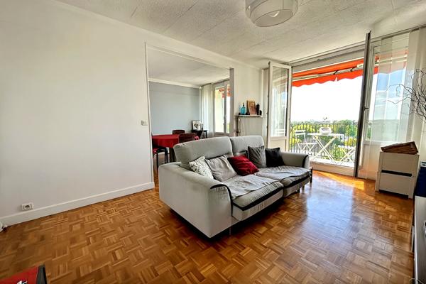 Appartement Vitry Sur Seine 4 pièces - Le Plateau - 75 m²