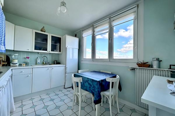 Appartement Vitry Sur Seine 4 pièces - Le Plateau - 75 m²