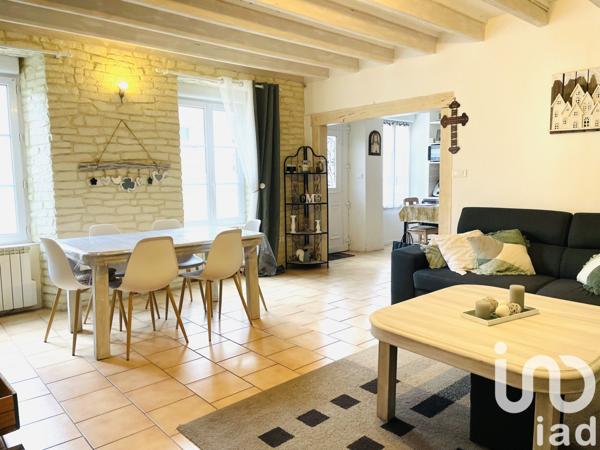 Maison 5 pièces de 100 m² à Lys-Haut-Layon (49310)