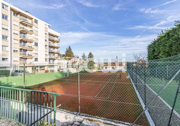 Appartement rénové 98m² dans résidence de standing