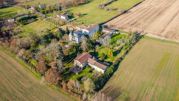 CHATEAU, SALLES DE RECEPTION ET HOTEL - PARC 2,5HA - ALBI Albi