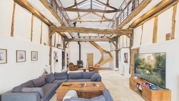 Corps de ferme rénové - Vue Pyrénées - 440 m² habitables - 7 200 m² de terrain Peyrehorade