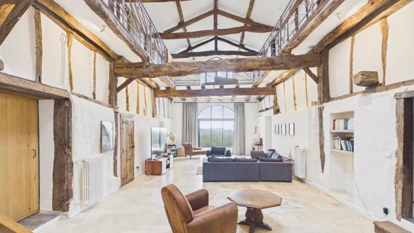 Corps de ferme rénové - Vue Pyrénées - 440 m² habitables - 7 200 m² de terrain Peyrehorade