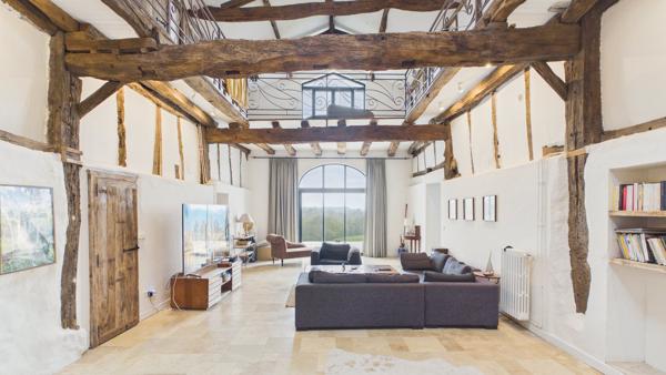 Corps de ferme rénové - Vue Pyrénées - 440 m² habitables - 7 200 m² de terrain Peyrehorade