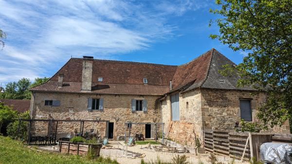 Demeure d'exception de 1828 ? Maison d'hôtes haut de gamme & clé en main Lacapelle marival