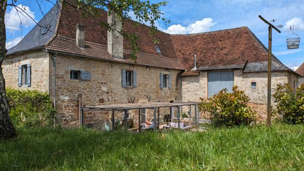 Demeure d'exception de 1828 ? Maison d'hôtes haut de gamme & clé en main Lacapelle marival