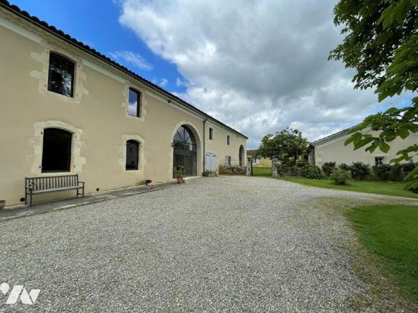 AUCH (Gers) à 10min, superbe ensemble immobilier (chambres d'hôtes et gîtes) sur  14 ha 65 a 97 ca