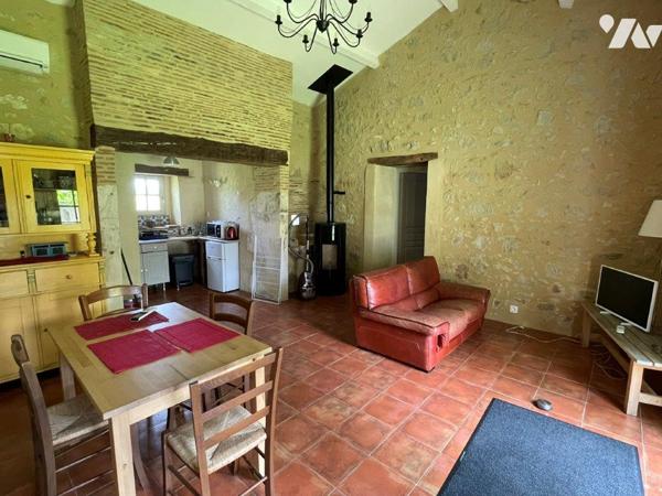 AUCH (Gers) à 10min, superbe ensemble immobilier (chambres d'hôtes et gîtes) sur  14 ha 65 a 97 ca