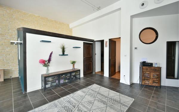 Appartement à louer    4 pièces • 124,37 m2 Oullins