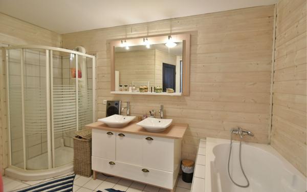 Appartement à louer    4 pièces • 124,37 m2 Oullins