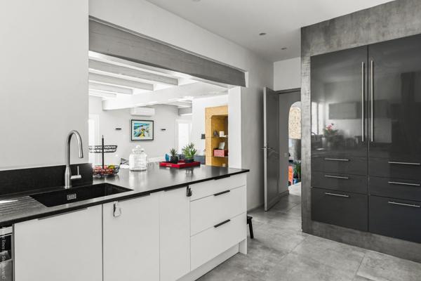 La Ciotat (13600) Maison 5 pièces + T2 sur terrain de prés de 1000 m²