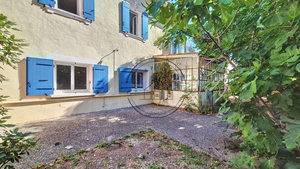 Cavaillon (84300) MAISON DES ANNEES 30 AVEC JARDIN ARBORE