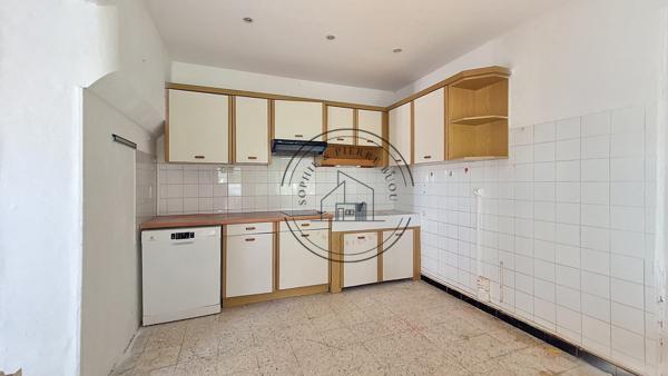 Cavaillon (84300) MAISON DES ANNEES 30 AVEC JARDIN ARBORE