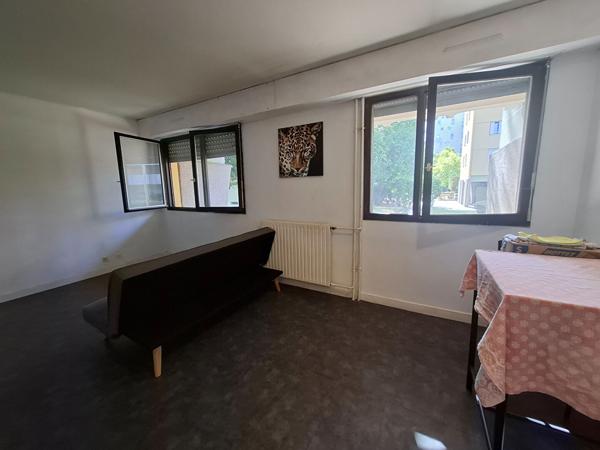 Appartement Boissy St Leger 1 pièce(s) 27.64 m2