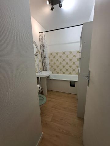 Appartement Boissy St Leger 1 pièce(s) 27.64 m2